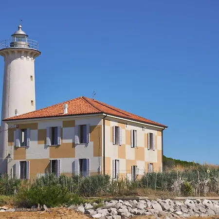 Luminous Beachside Flat - Beahost شقة