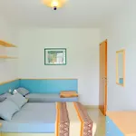 Luminous Beachside Flat-beahost