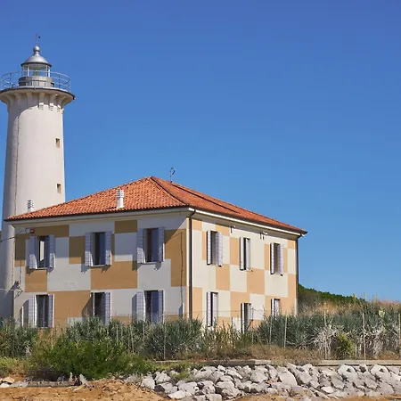 Luminous Beachside Flat-beahost Lejlighed *