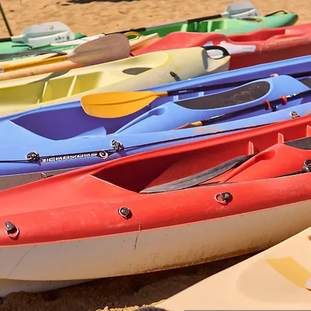 Luminous Beachside Flat-beahost *