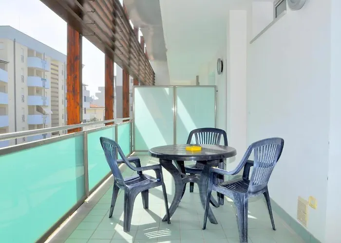 Luminous Beachside Flat-beahost Bibione