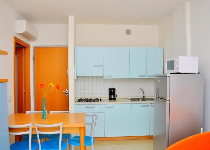 Luminous Beachside Flat-beahost Bibione