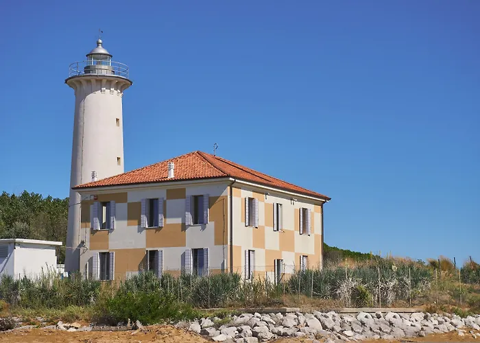 Luminous Beachside Flat-beahost Apartmán *